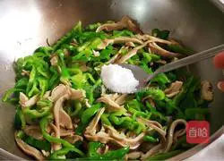 Illustration of how to make refreshing fried belly with spicy pepper 6