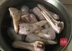 Illustration of how to make braised meat 1