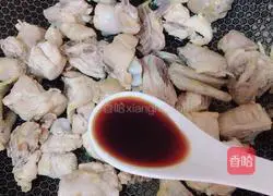 Illustration of how to cook chicken with fungus stew 6