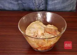 Illustration of how to make oil-consuming chicken legs 1