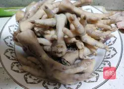 Illustration of Braised Chicken Feet 1