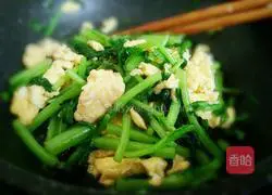 Illustration of how to make chrysanthemum scrambled eggs 7