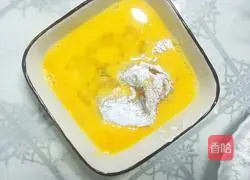 Illustration of how to make fried chicken nuggets that are crispy on the outside and tender on the inside 5