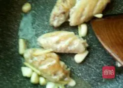 Illustration of how to make garlic chicken wings 4