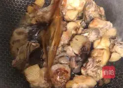 Illustration of how to make Hakka Chicken with Wine and Chicken 7