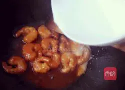 Illustration of how to make shrimps in tomato sauce 13