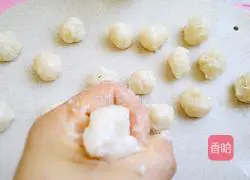 Illustration of how to make crispy fish balls 7