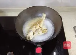 Illustration of braised Huangshan fish 6