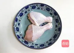 Illustration of how to steam chicken legs with Cordyceps flowers 3