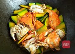 Illustration of how to make braised crabs with pumpkin 9