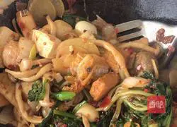 Illustration of how to make spicy hotpot 9