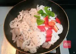 Illustration of Stir-fried Lotus Root 16
