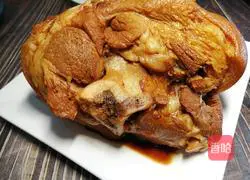 #Hebei cuisine# Braised pork elbow recipe illustration 18