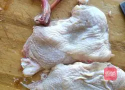 Illustration of how to make saliva chicken legs 2