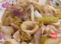 Illustration of how to make fried squid with pickles 8