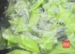 Illustration of how to make fried meat with green bamboo shoots 3