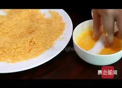 Illustration of how to make spicy seafood rolls 6