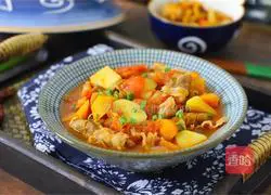 Illustration of the sour and appetizing beef stew with tomatoes 9