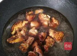 Illustration of soybean braised pig's feet 15