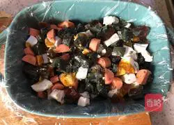 Illustration of how to make colorful steamed eggs 6