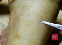 Illustration of how to make secret sauce elbows 3