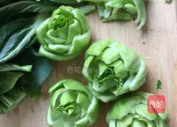  Illustration of how to make emerald lotus 2