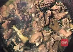 Illustration of Homemade Braised Duck with Perilla Vermicelli and Vermicelli 10