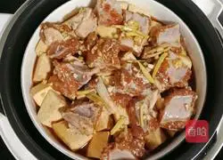 Illustration of how to make steamed pork ribs and taro bento 8