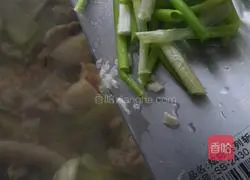 Illustration of how to make fried meat with green bamboo shoots 9