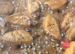 Illustration of braised chicken wings 5