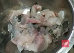 Illustration of how to make pepper and sesame fish fillets 6