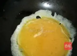 Illustration of how to make scrambled eggs with edamame 5