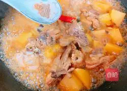 Illustration of how to cook chicken legs and roasted potatoes 12