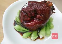 Illustration of how to make rock sugar hoof legs 4