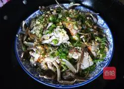 Illustration of steaming baby shrimp with June yellow 11