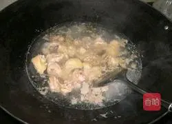 Illustration of how to cook chicken legs and stewed potatoes 3