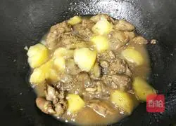 Illustration of chicken liver stewed with potatoes 9