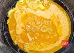 Illustration of how to make scrambled eggs with tomatoes 4