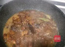 Illustration of how to make braised pork 16