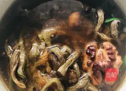 Illustration of how to stew bacon with dried beans 5