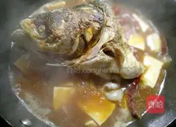 Illustration of braised fish head and braised tofu 7