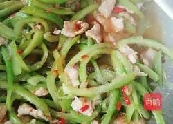 Illustration of how to make stir-fried rat melon and meat 9