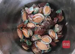 Illustration of braised baby abalone 1