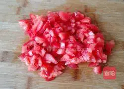 Illustration of how to make scrambled eggs with tomatoes 4