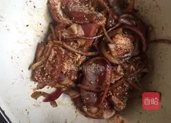 honey Illustration of how to make grilled lamb chops with sauce 3