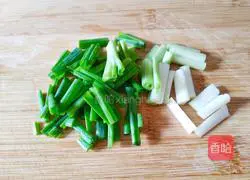 Illustration of how to make shredded bell pepper pork 6