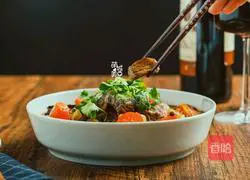 Illustration of braised beef brisket with carrots 11