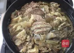 Illustration of how to make fragrant beef brisket in clear soup 8