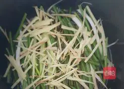 Illustration of how to cook chicken in rice cooker 3