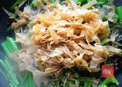 Illustration of how to make celery tofu skin 7